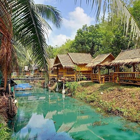Nakhon Si Ban Na Homestay Накхонсітхаммарат Екстер'єр фото